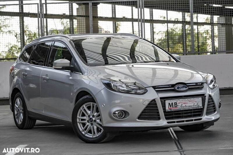 Second-hand Ford Focus Titanium 140 CP (102 kW) 2014 Argint Break
