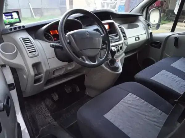Utilizat 2012 Renault Trafic Van | 9.990 EUR (Scump) - Imagine 1/4