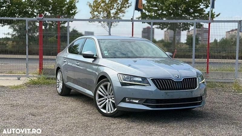 Culoaregri Utilizat 2015 Skoda Superb Style Berlinǎ | 13.500 EUR (Preț OK) - Imagine 1/4