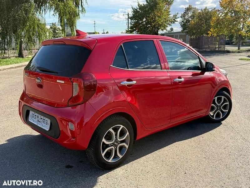 Second-hand Kia Picanto Comfort 67 CP (49 kW) 2021 Culoarerosu Hatchback