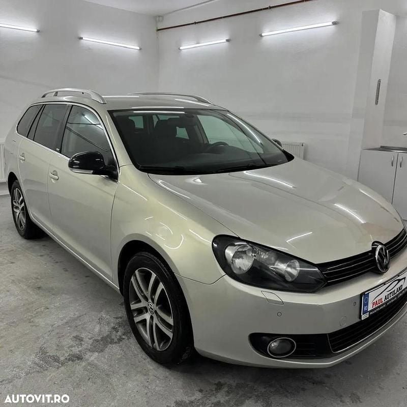 Second-hand VW Golf VI Style 140 CP (102 kW) 2011 Culoareargint Hatchback
