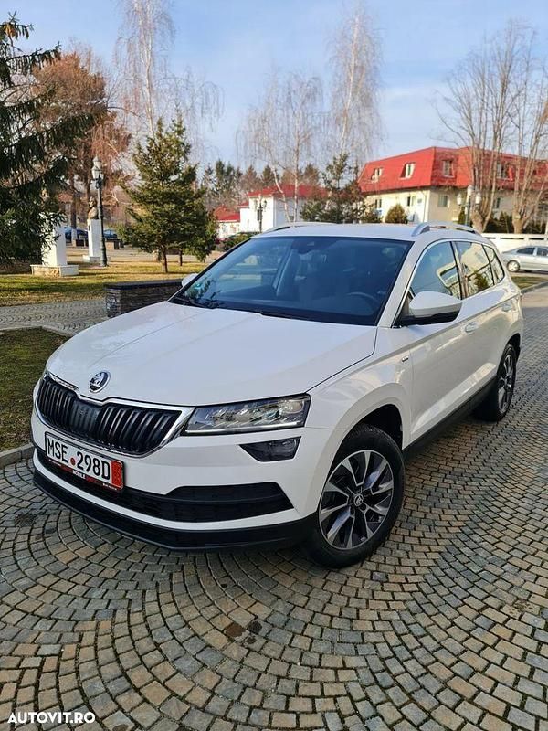 Alb Utilizat 2021 Skoda Karoq Drive SUV | 19.800 EUR (Preț bun) - Imagine 1/4