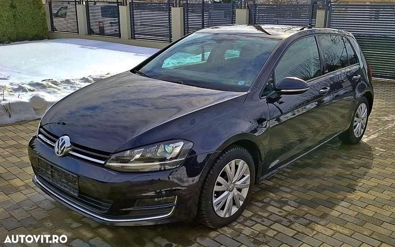 Second-hand VW Golf VII Allstar 150 CP (110 kW) 2017 Culoarenegru Hatchback