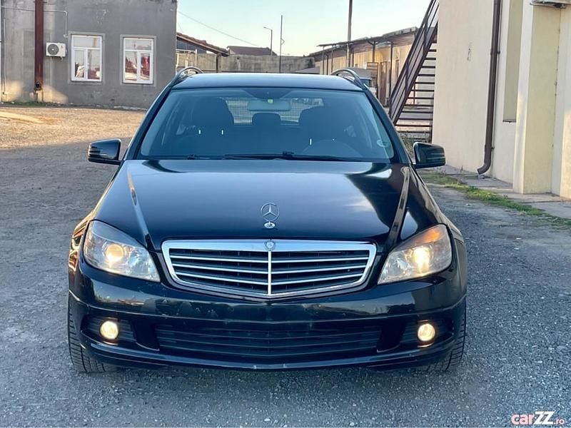 Negru Utilizat 2012 Mercedes C200 Avantgarde Break | 5.000 EUR (Super Preț) - Imagine 1/4