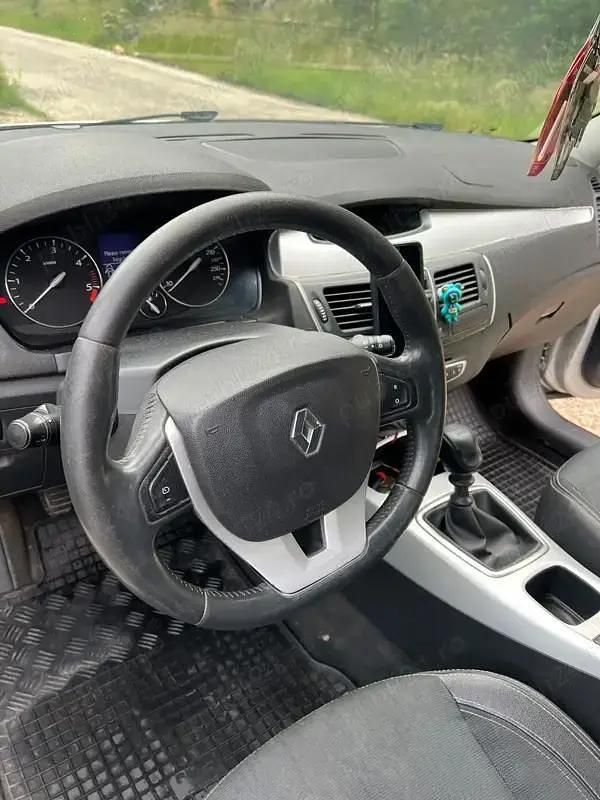 Utilizat 2008 Renault Laguna III Berlinǎ | 2.390 EUR (Preț OK) - Imagine 1/4