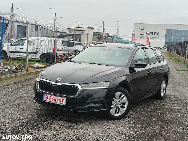 Culoarenegru Utilizat 2022 Skoda Octavia First Edition Break | 12.766 EUR (Preț bun) - Imagine 1/4