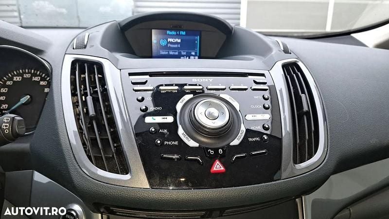 Second-hand Ford C-MAX Titanium 125 CP (91 kW) 2015 Culoareargint Monovolum