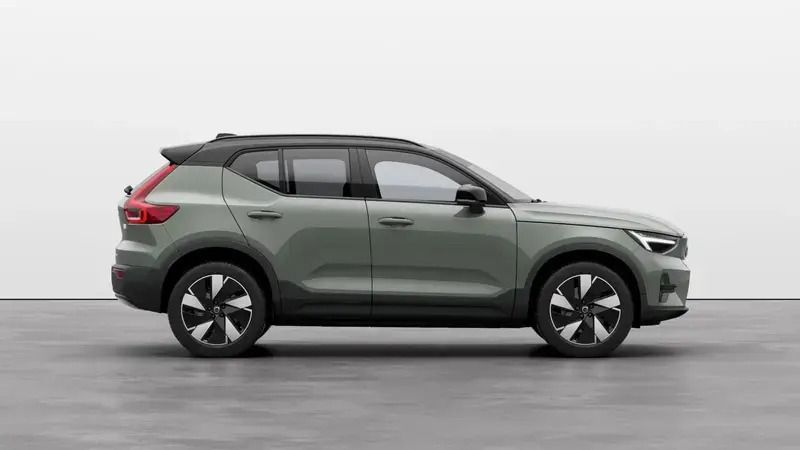 ["sage green"] Nouă 2024 Volvo XC40 SUV | 53.859 EUR - Imagine 1/4