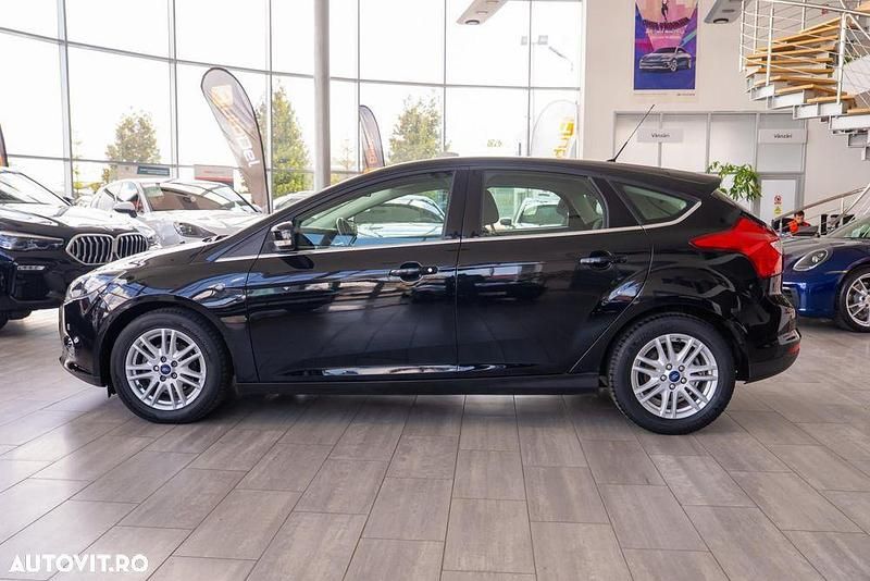 Second-hand Ford Focus 100 CP (73 kW) 2013 Culoarenegru Berlinǎ