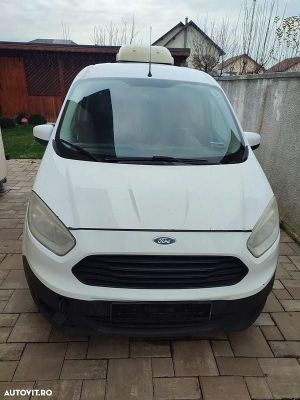 Second-hand Ford Courier 75 CP (55 kW) 2016 Culoarealb Monovolum