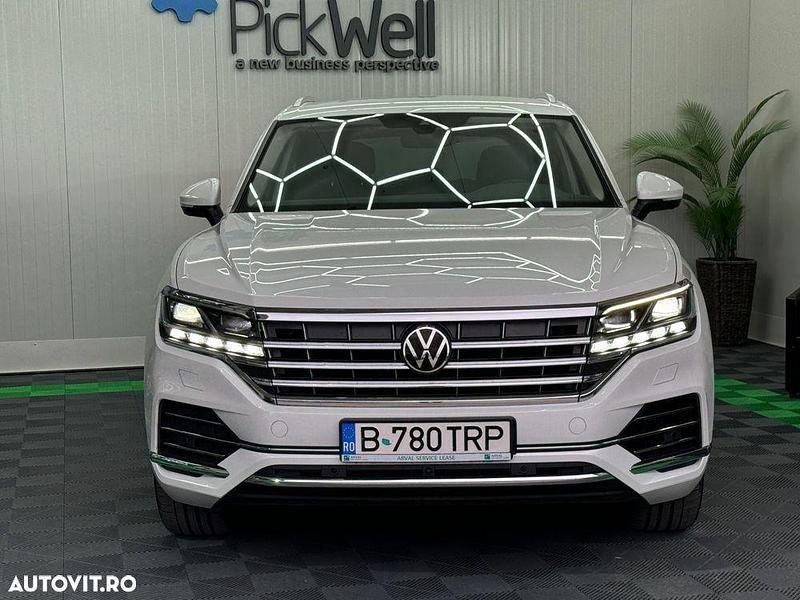 Second-hand VW Touareg Elegance 286 CP (210 kW) 2020 Culoarealb SUV
