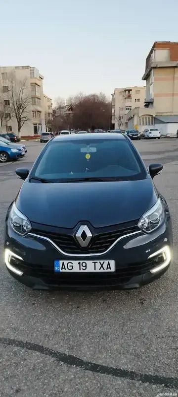 Albastru Utilizat 2019 Renault Captur SUV | 10.300 EUR (Preț bun) - Imagine 1/4