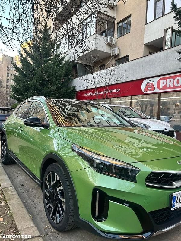 Culoareverde Utilizat 2023 Kia XCeed Style SUV | 24.000 EUR (Preț OK) - Imagine 1/4
