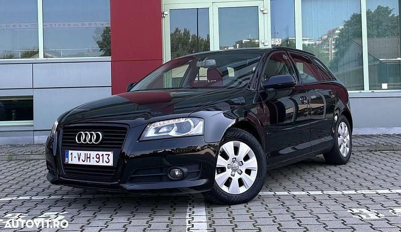 Culoarenegru Utilizat 2012 Audi A3 Sport | 5.499 EUR (Preț OK) - Imagine 1/4