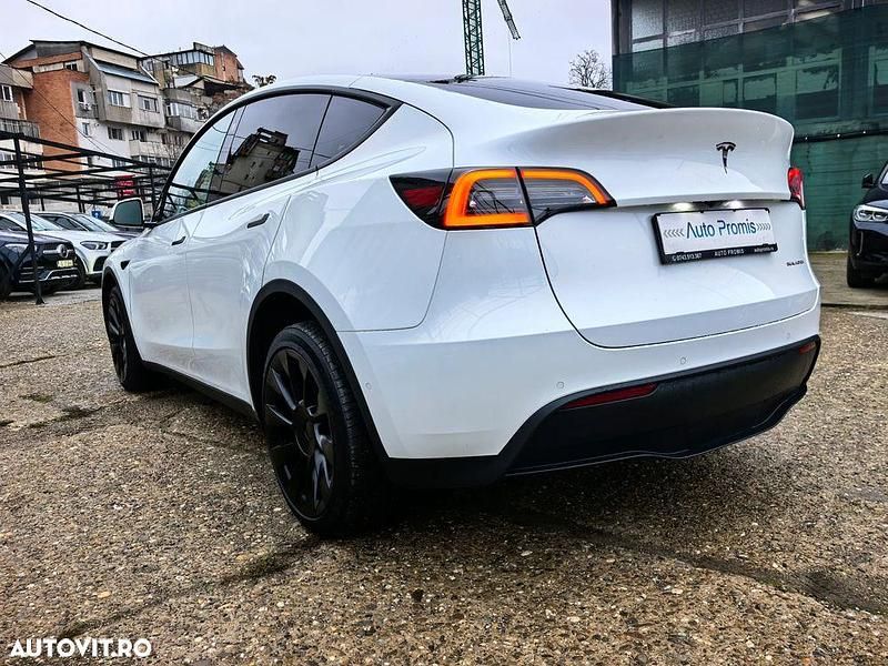 Second-hand Tesla Model Y 378 kW (514 CP) 2022 Culoarealb SUV