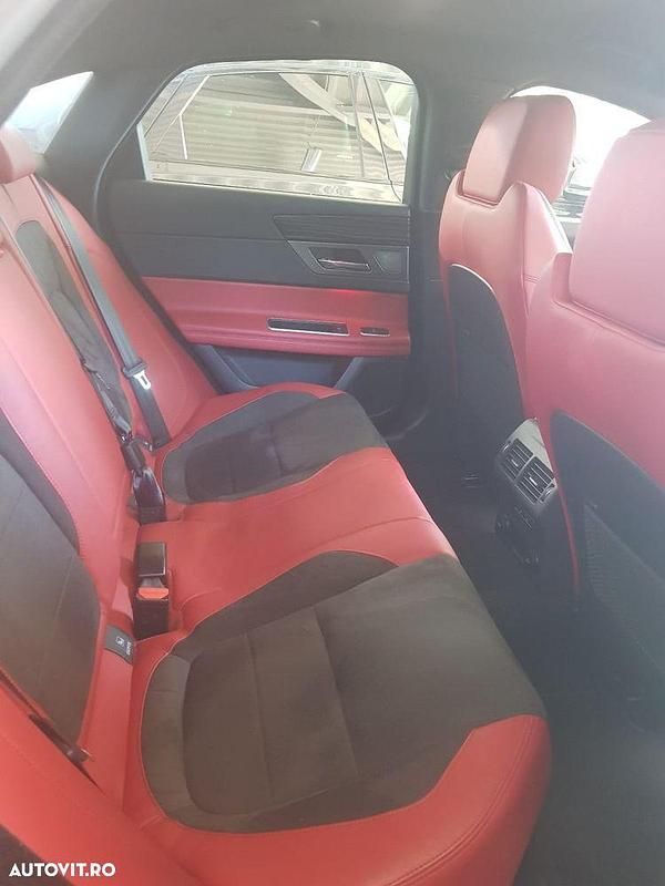 Second-hand Jaguar XF S 380 CP (279 kW) 2017 Culoarenegru Berlinǎ