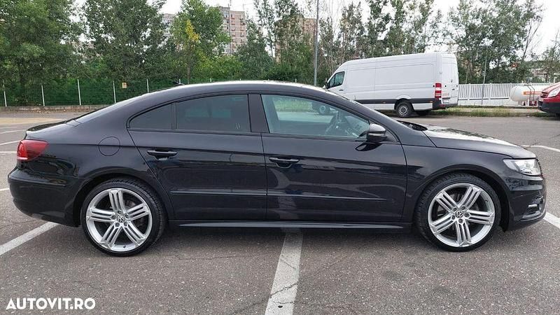 Second-hand VW Passat 184 CP (135 kW) 2016 Culoarealbastru Berlinǎ