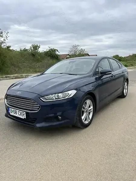 Albastru Utilizat 2018 Ford Mondeo Trend Hatchback | 13.550 EUR (Preț OK) - Imagine 1/4