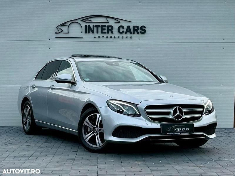 Culoareargint Utilizat 2018 Mercedes E220 Avantgarde Berlinǎ | 23.490 EUR (Preț bun) - Imagine 1/4