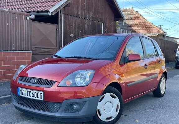 Second-hand Ford Fiesta 75 CP (55 kW) 2006 Roşu Hatchback