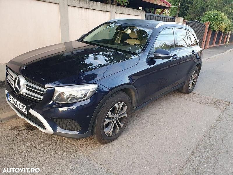 Culoarealbastru Utilizat 2017 Mercedes GLC220 SUV | 21.700 EUR (Preț OK) - Imagine 1/4