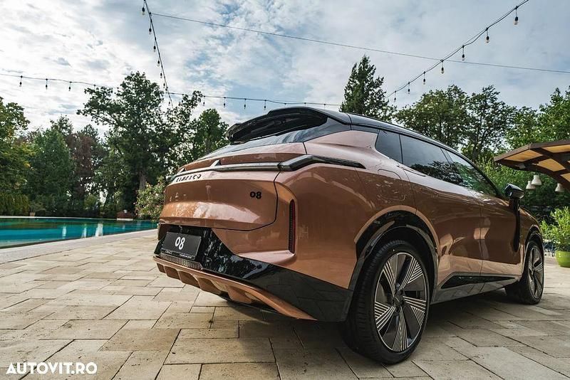 Nouă Lynk & Co 08 345 CP (253 kW) 2025 Culoaregalbeuriu SUV