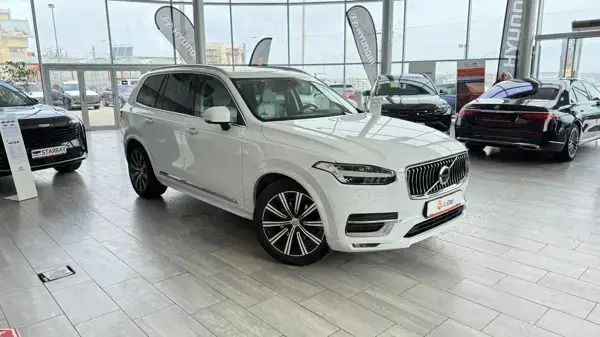 Alb Utilizat 2020 Volvo XC90 SUV | 41.499 EUR (Puțin scump) - Imagine 1/4