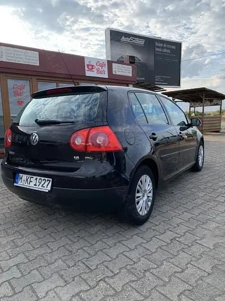 Second-hand VW Golf V Classicline 102 CP (75 kW) 2008 Gri Hatchback