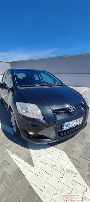 Utilizat 2009 Toyota Auris Hatchback | 3.500 EUR - Imagine 1/4