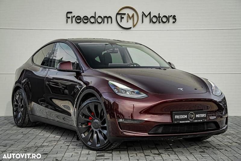 Culoarealte culori Second-hand 2023 Tesla Model Y SUV | 39.999 EUR (Super Preț) - Imagine 1/4