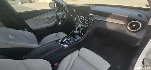 Second-hand Mercedes 220 240 CP (176 kW) 2016 Berlinǎ