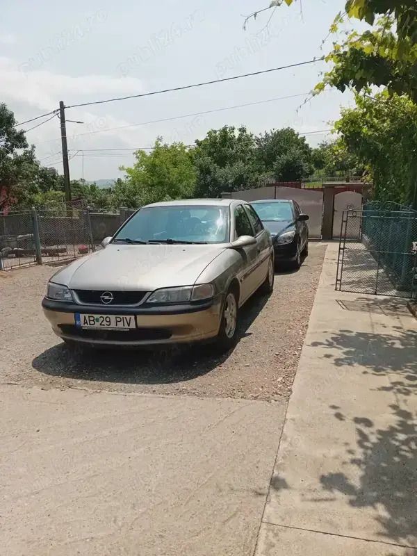 Utilizat 1997 Opel Vectra Berlinǎ | 1.500 EUR - Imagine 1/4