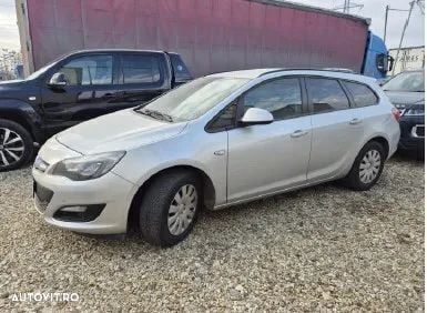 Gri Utilizat 2015 Opel Astra Break | 4.234 EUR (Super Preț) - Imagine 1/4