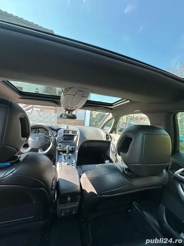 Utilizat 2013 Citroën DS5 Hatchback | 6.000 EUR (Super Preț) - Imagine 1/4