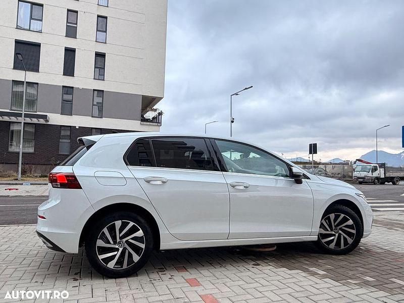 Second-hand VW Golf VII Style 204 CP (150 kW) 2021 Culoarealb Hatchback