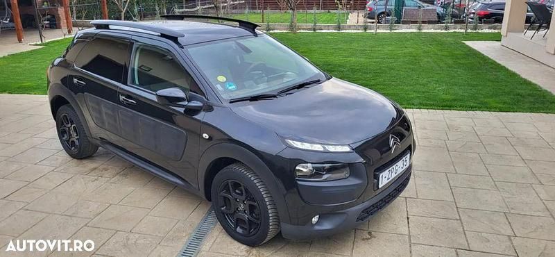Second-hand Citroën C4 99 CP (72 kW) 2016 Culoarenegru SUV