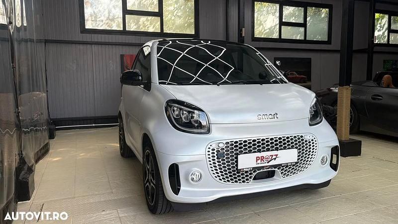 Culoarealb Utilizat 2022 Smart ForTwo Electric Drive Coupe | 10.890 EUR (Preț OK) - Imagine 1/4