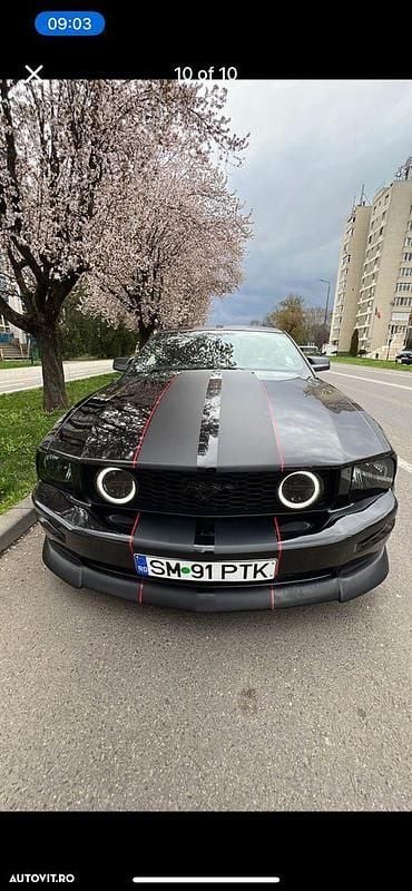 Culoarenegru Utilizat 2005 Ford Mustang Coupe | 12.000 EUR - Imagine 1/4