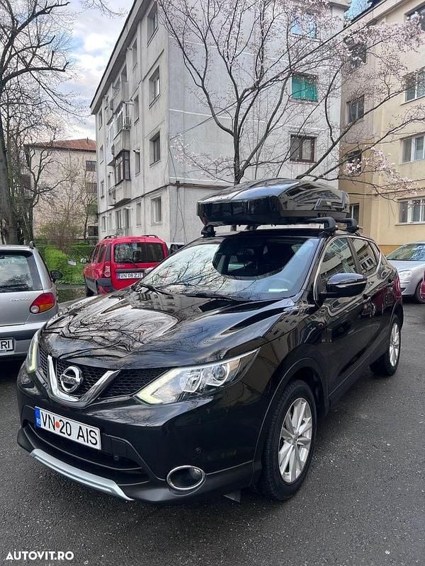 Culoarenegru Utilizat 2014 Nissan Qashqai N-Connecta SUV | 10.799 EUR (Preț OK) - Imagine 1/4