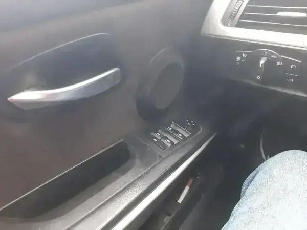 Utilizat 2005 BMW 320 Hatchback | 2.900 EUR (Preț OK) - Imagine 1/4