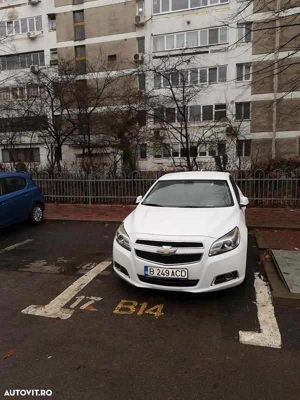 Culoarealb Utilizat 2012 Chevrolet Malibu LTZ Berlinǎ | 6.700 EUR - Imagine 1/4