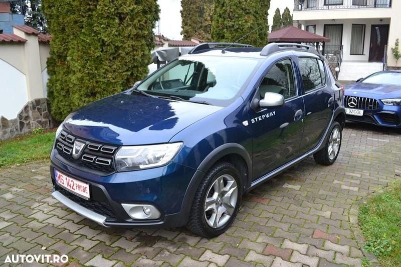 Second-hand Dacia Sandero Stepway 90 CP (66 kW) 2017 Albastru Berlinǎ