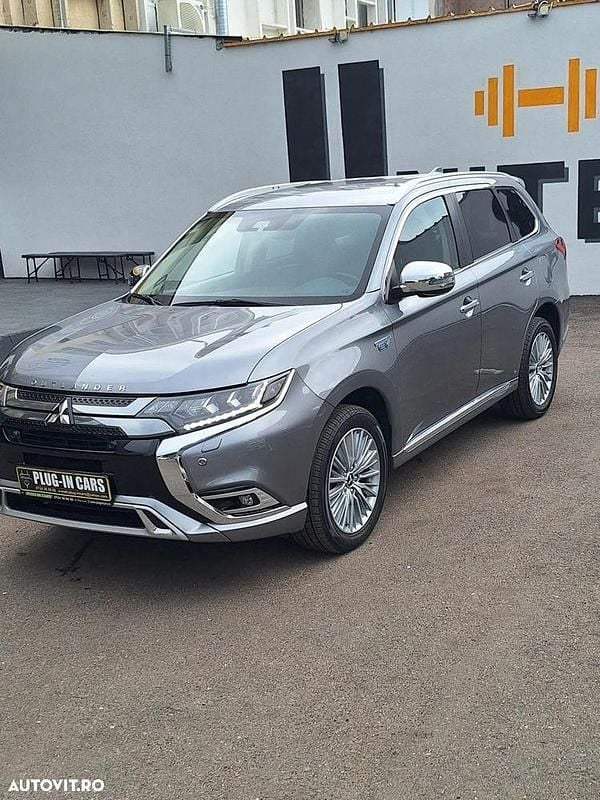 Culoarerosu Utilizat 2020 Mitsubishi Outlander P-HEV Instyle SUV | 21.700 EUR (Preț OK) - Imagine 1/4