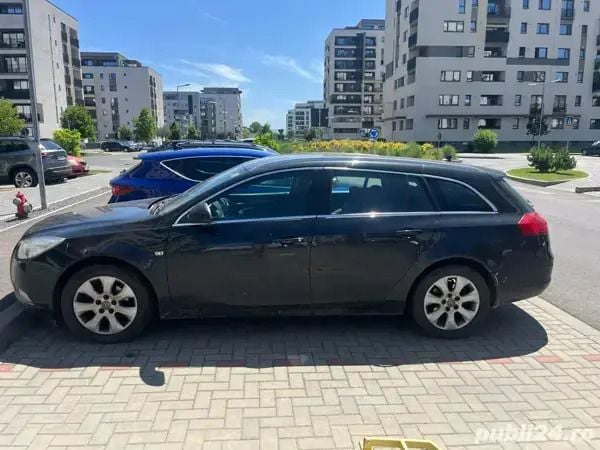 Utilizat 2013 Opel Insignia Break | 4.200 EUR (Preț OK) - Imagine 1/3