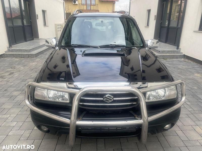 Second-hand Suzuki Grand Vitara Limited 109 CP (80 kW) 2005 Culoarenegru SUV
