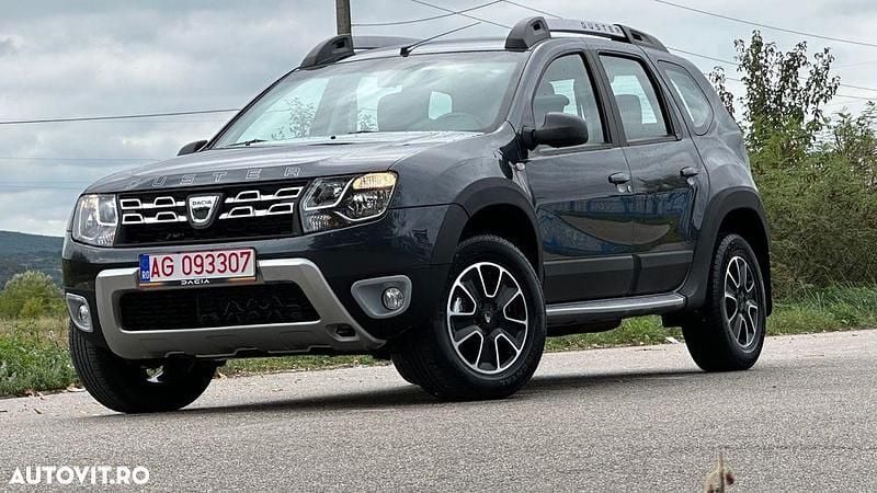 Culoaregri Utilizat 2015 Dacia Duster Celebration SUV | 9.450 EUR (Preț bun) - Imagine 1/4