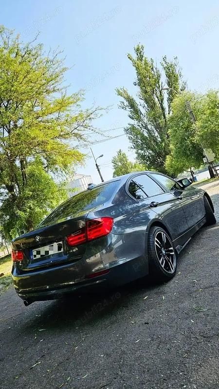 Second-hand 2013 BMW 320 Berlinǎ | 8.000 EUR (Preț OK) - Imagine 1/4