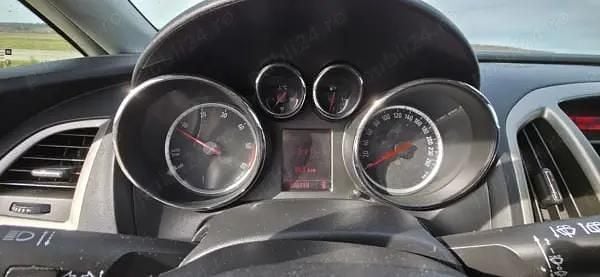 Second-hand Opel Astra 95 CP (69 kW) 2011 Albastru Break