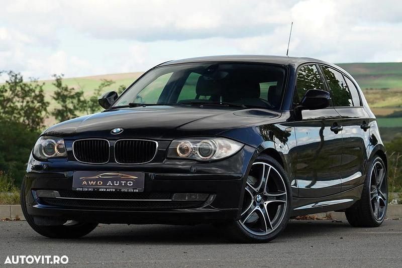 Culoarenegru Utilizat 2010 BMW 123 Sport Line Hatchback | 6.650 EUR - Imagine 1/4