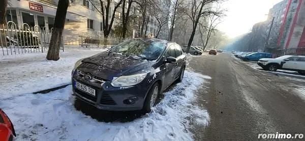 Gri Utilizat 2012 Ford Focus Berlinǎ | 1.500 EUR - Imagine 1/4